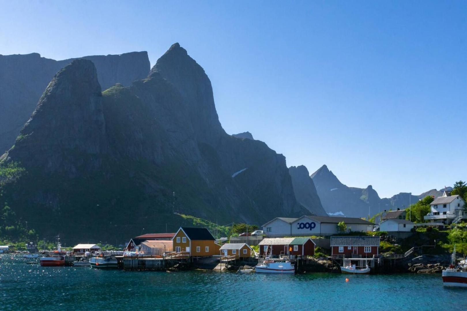 Reine Seaview Cabin Luaran gambar